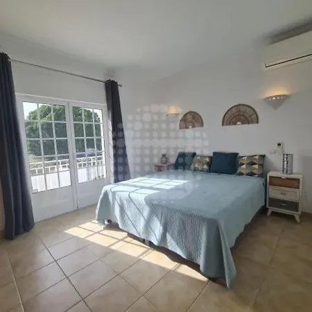 מלון Oliveira Velha Holidays