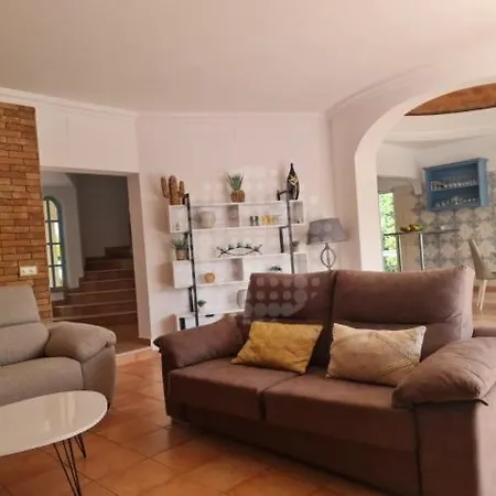 Oliveira Velha Holidays מלון 4*