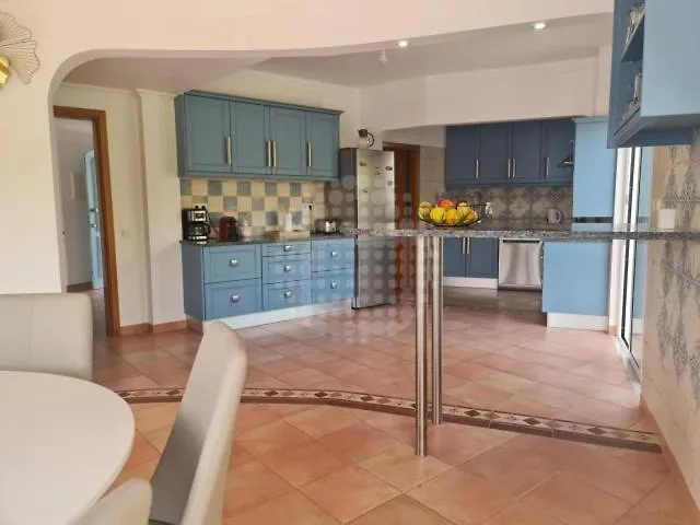 Oliveira Velha Holidays Hotel 4*