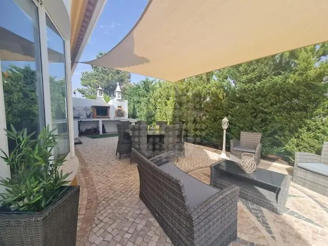 Oliveira Velha Holidays 4*